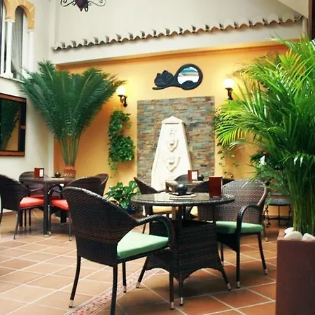 Отель Maria Cristina La Cala Del Moral